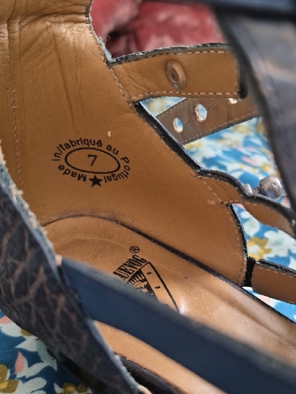 Fluevog Bekkie's Size 7 Women’s Blue Leather Pointed-Toe Heels - Picture 3 of 11